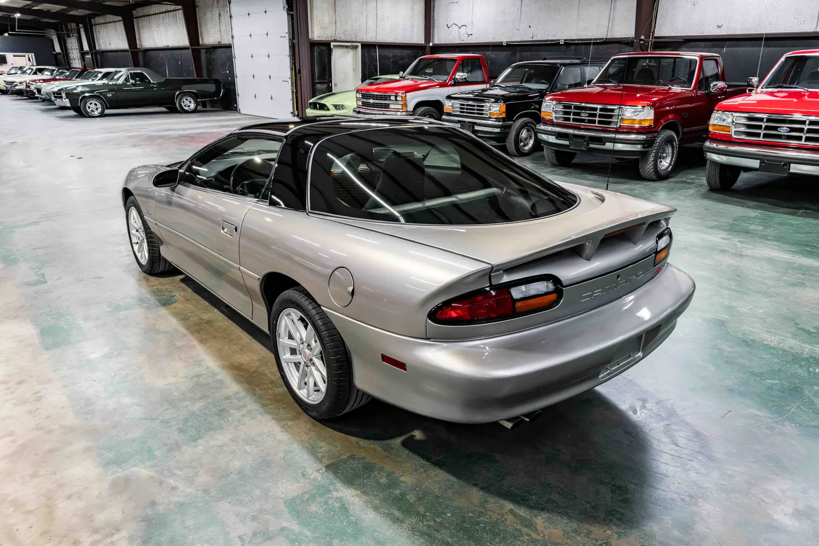 2002-Chevrolet-Camaro-Pewter Metallic-2G1FP22G922158374-31.jpg